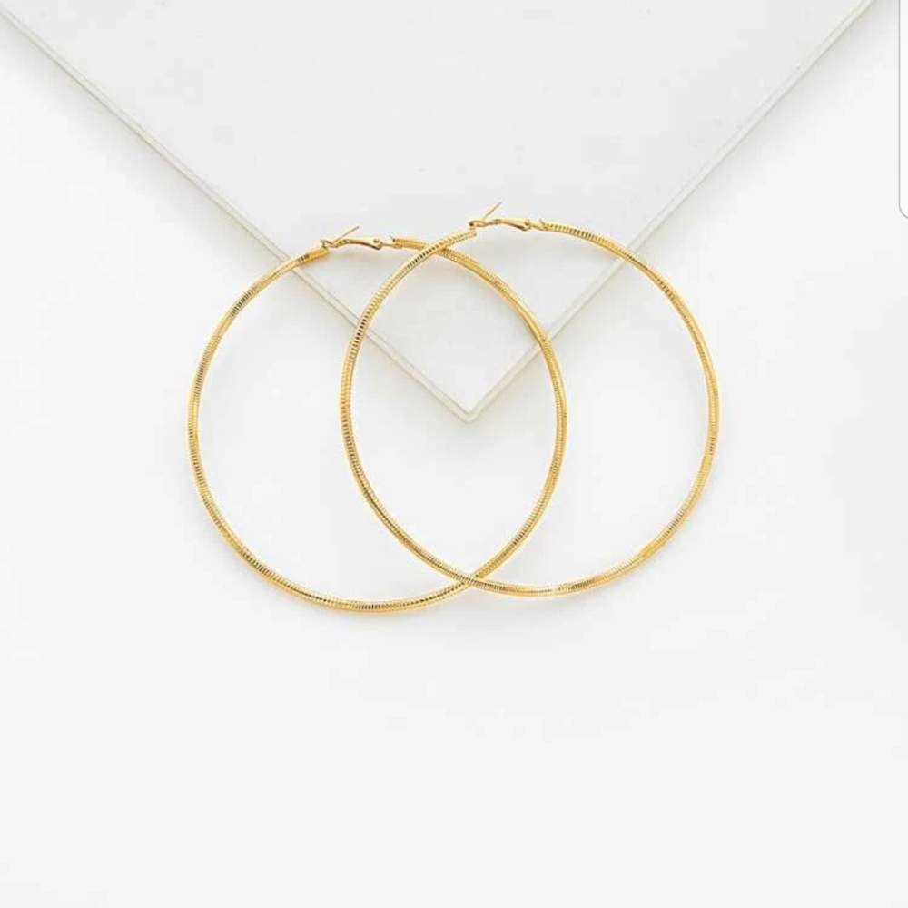 New glamorous round gold hoop earrings - Picture 4 of 5